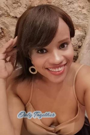 168700 - Ana Age: 31 - Colombia