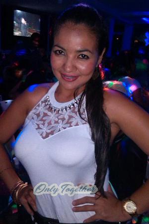 176819 - Laura Age: 38 - Colombia