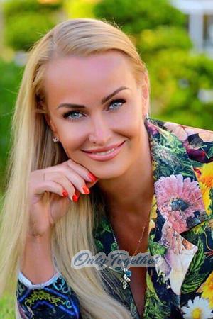 204270 - Oksana Age: 45 - Ukraine
