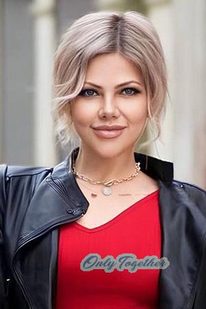 218716 - Elena Age: 40 - Ukraine