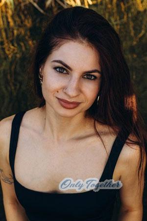 220882 - Anastasiia Age: 26 - Ukraine