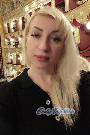 221102 - Iryna Age: 48 - Ukraine