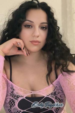 225417 - Alona Age: 26 - Ukraine