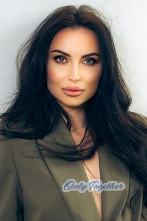 226470 - Yevheniia Age: 30 - Ukraine