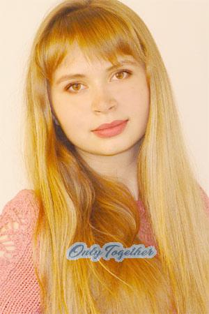 72657 - Elena Age: 27 - Ukraine